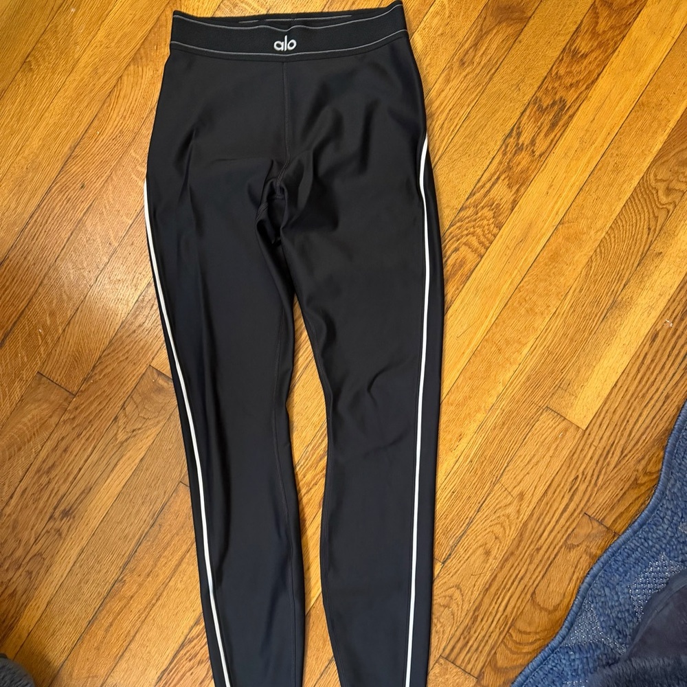 Alo Leggings